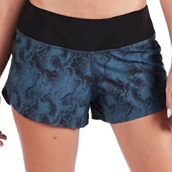 Vuori Pants - Vuori Omni Performance Womens Shorts Blue Black Size Large